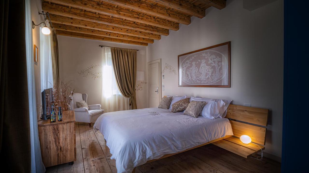 Locanda Dell'Oleificio Mezzane di Sotto Екстериор снимка
