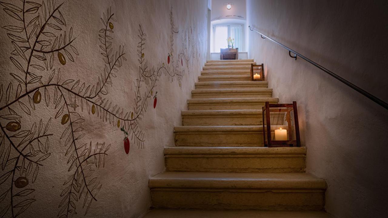 Locanda Dell'Oleificio Mezzane di Sotto Екстериор снимка
