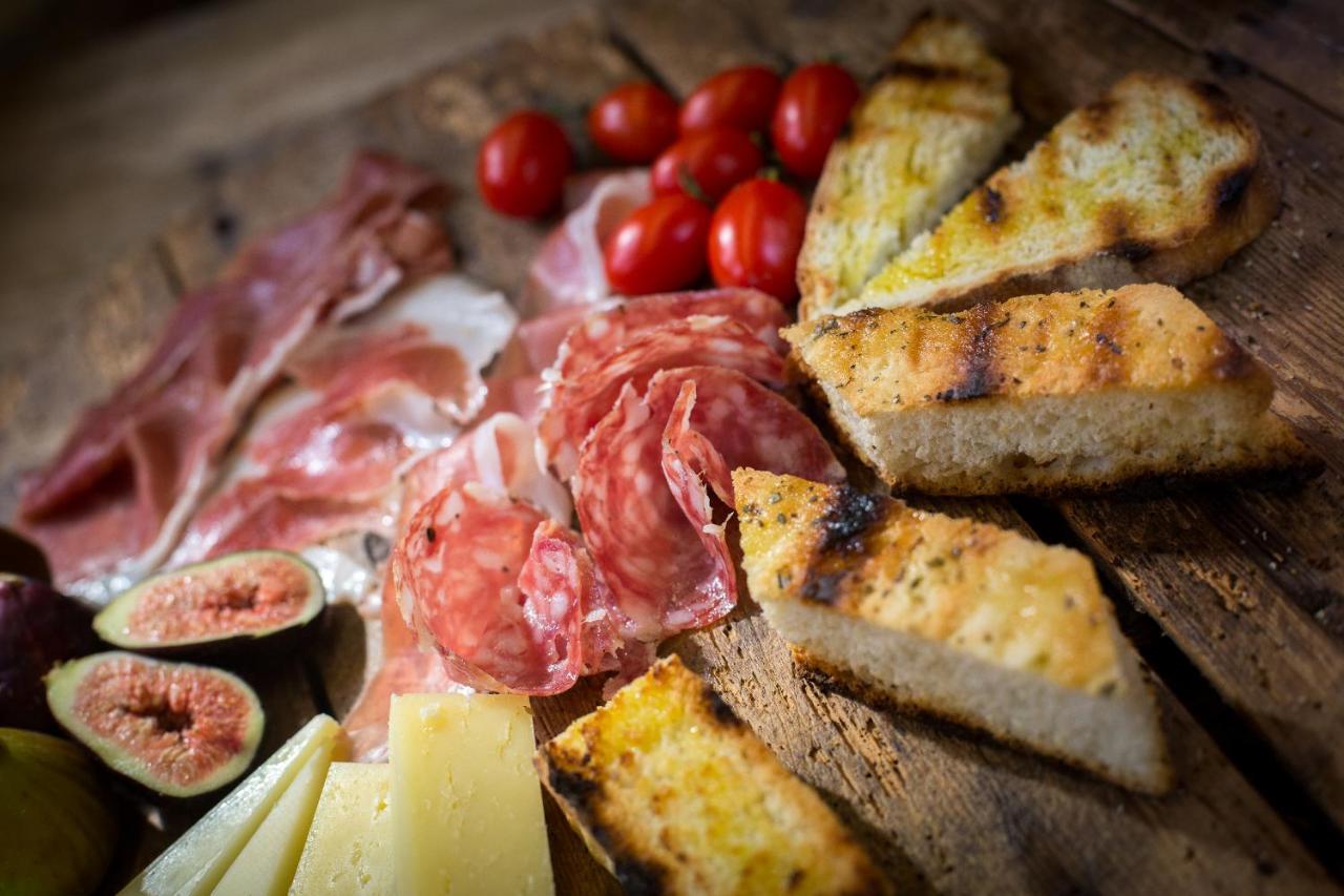 Locanda Dell'Oleificio Mezzane di Sotto Екстериор снимка