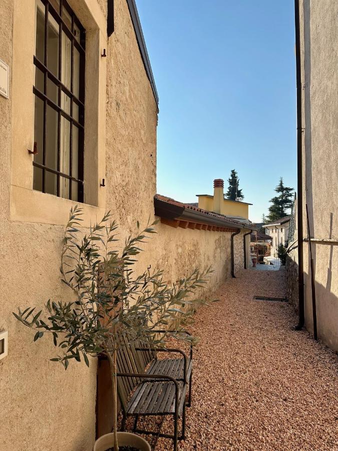 Locanda Dell'Oleificio Mezzane di Sotto Екстериор снимка