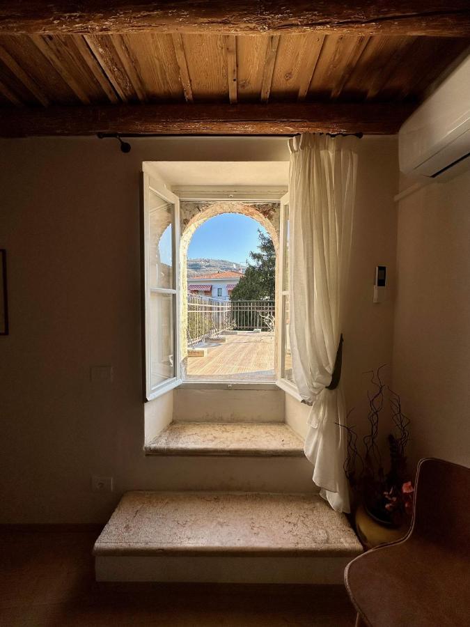 Locanda Dell'Oleificio Mezzane di Sotto Екстериор снимка